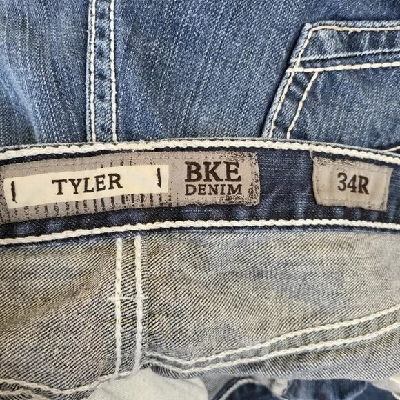 BKE Men's Tyler Dark Wash White Stitch Distressed Blue Jeans Size 34R - Picture 3 of 5